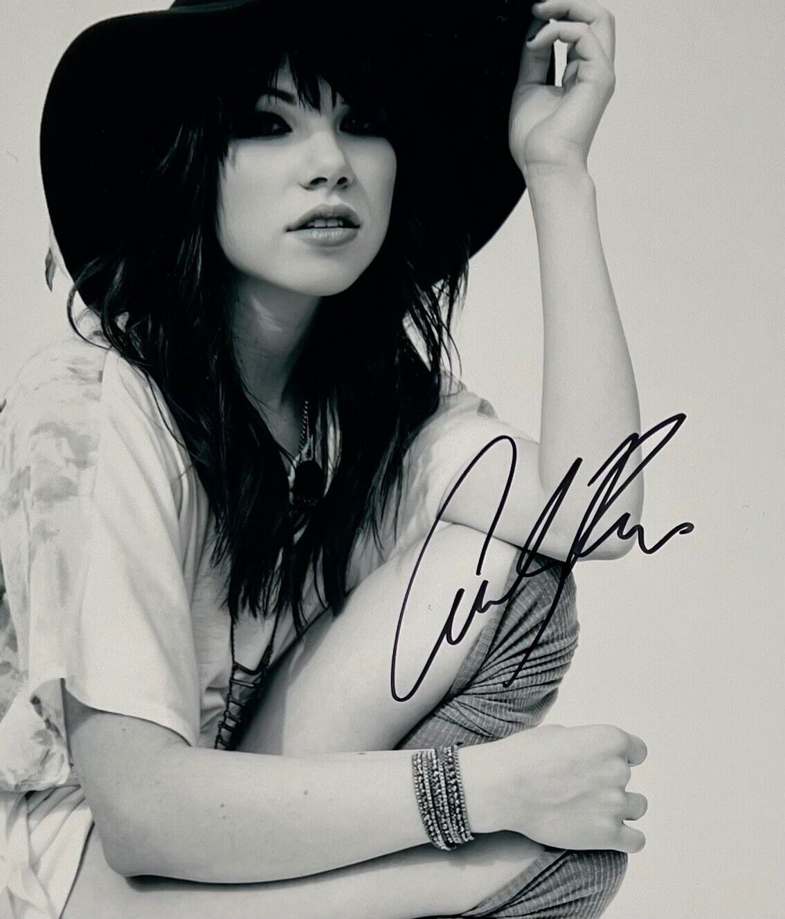 Carly Jae Jepsen JSA Signed Autograph Photo 8 x 10