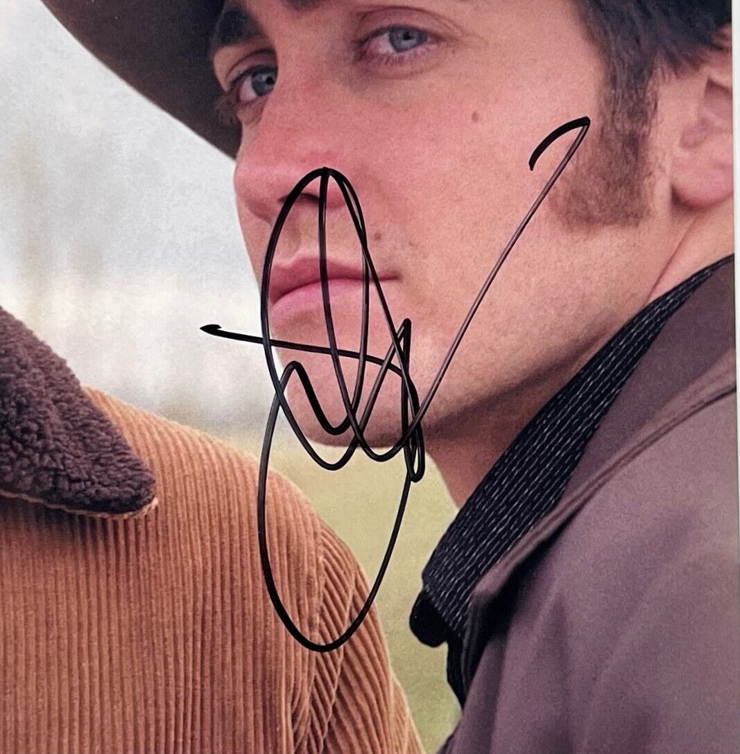 Jake Gyllenhaal JSA Signed Autograph 8 x 10 photo
