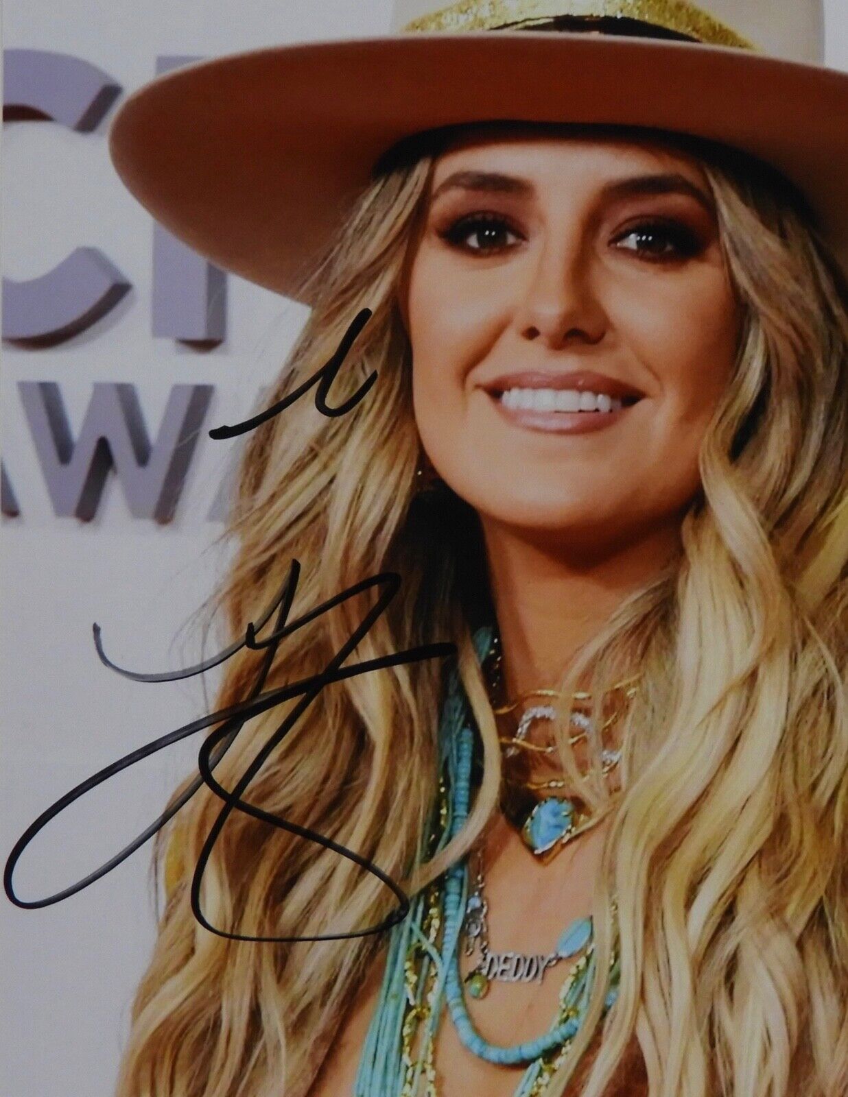 Lainey Wilson JSA Signed Autograph 8 x 10 Photo Country Music Star