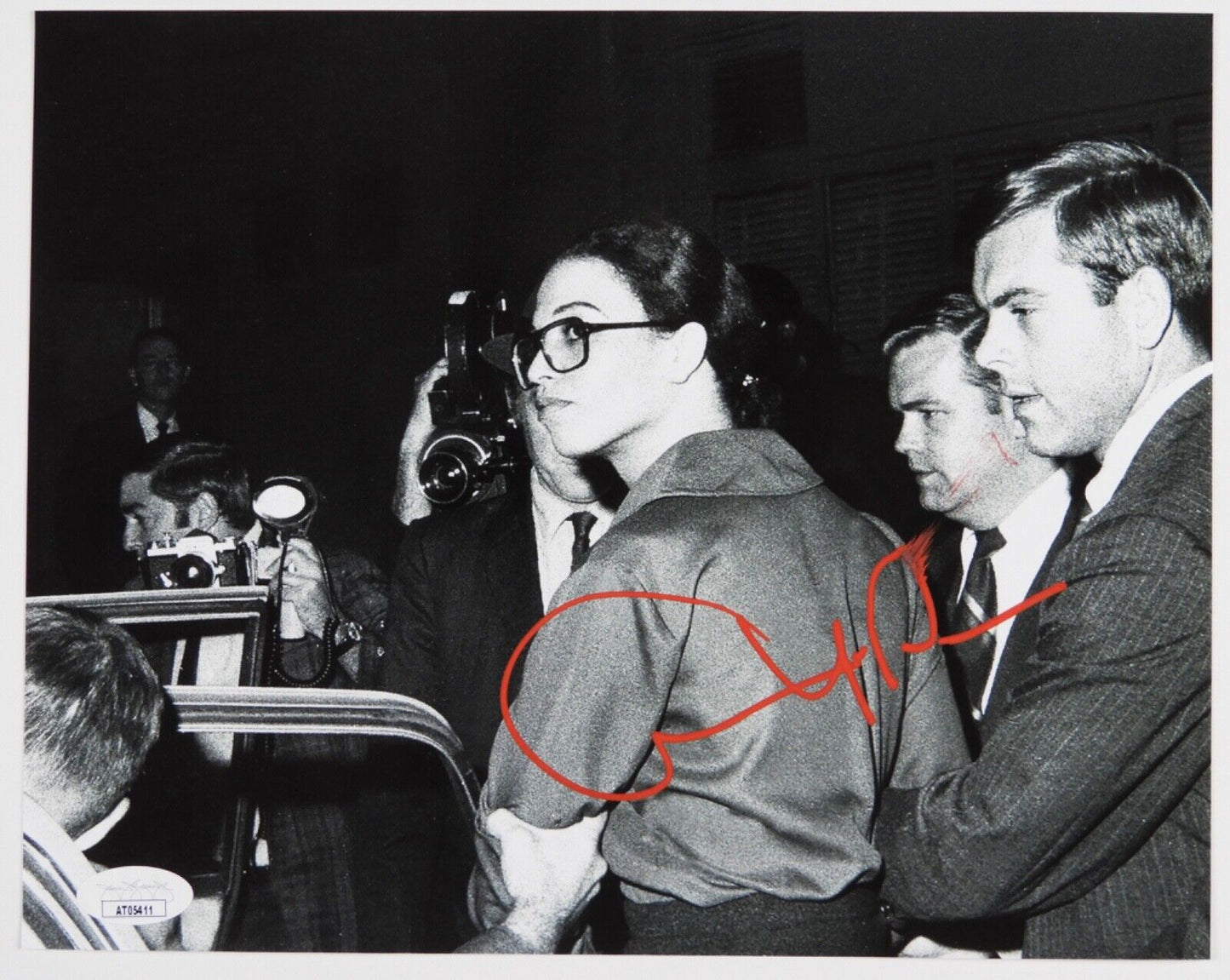 Angela Davis JSA Autograph Signed 8 x 10 photo