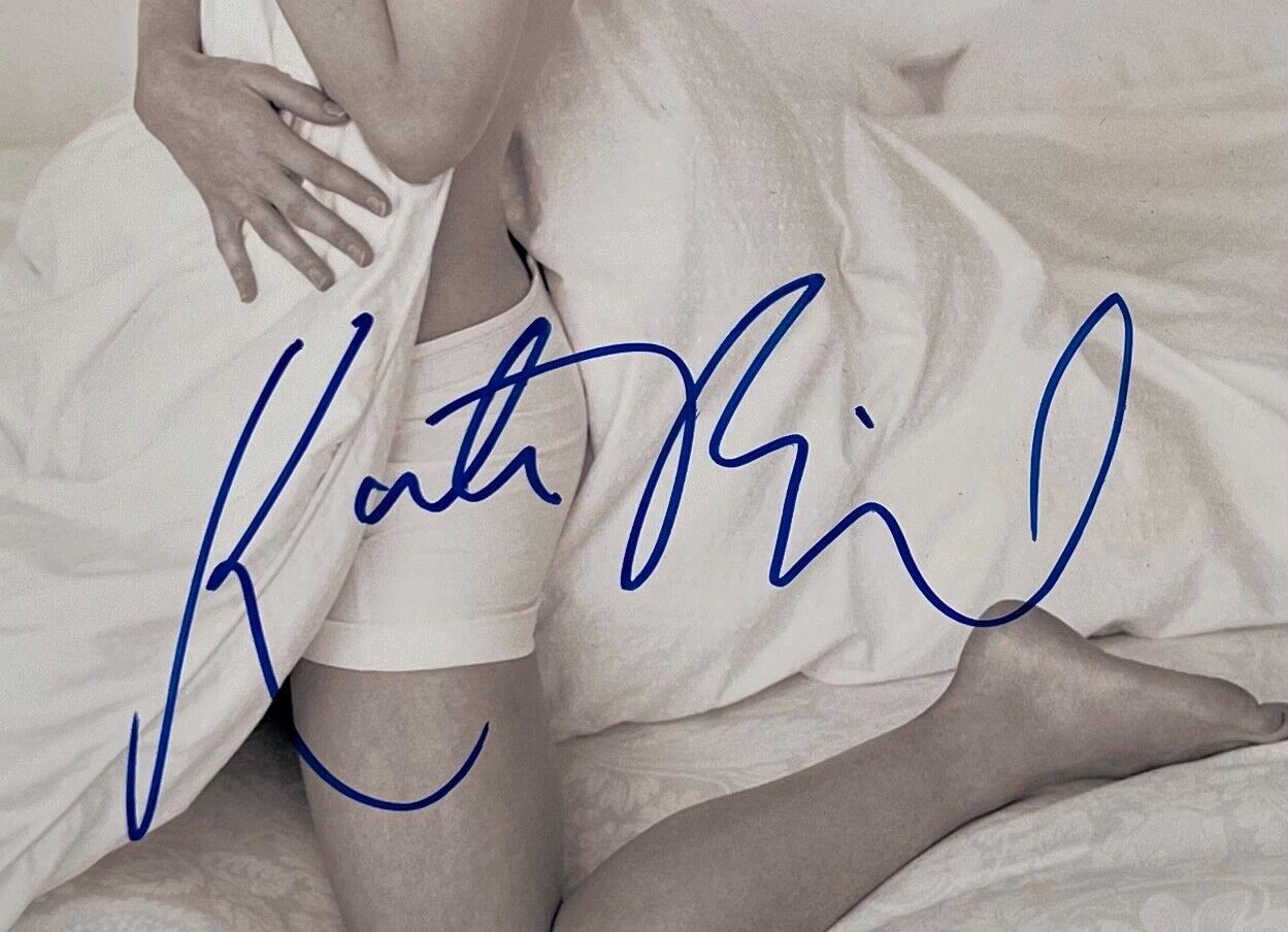 Kate Beckinsale JSA Signed Autograph 8 x 10 photo