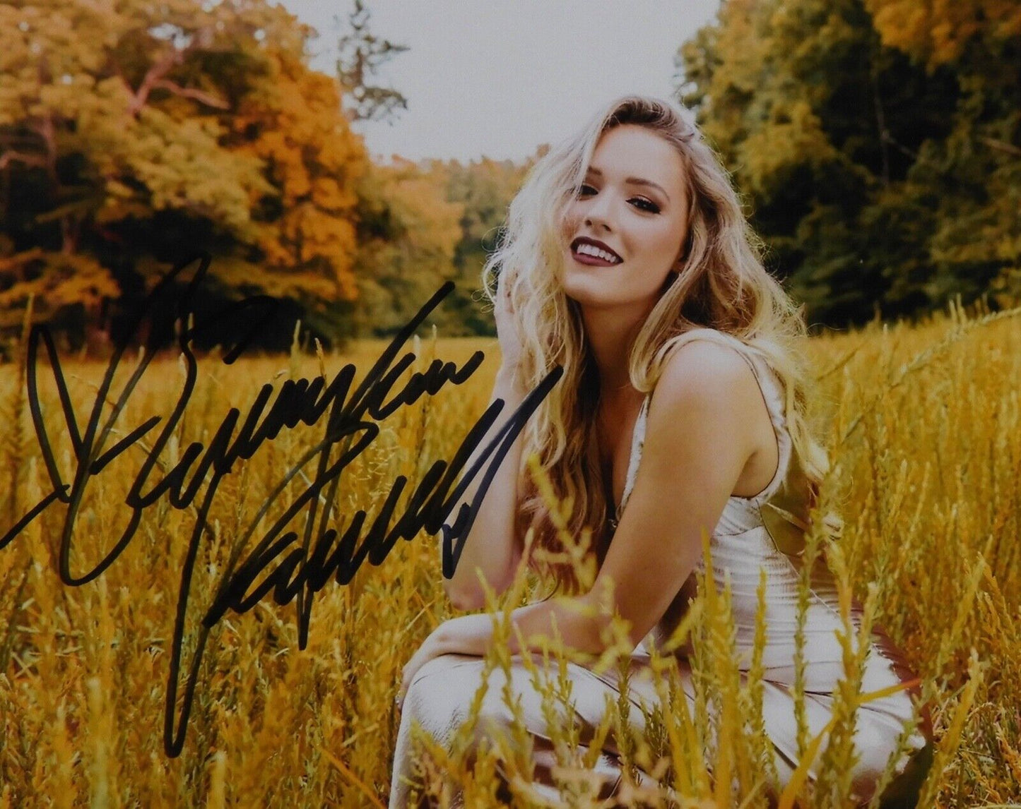Emily Ann Roberts JSA Signed Autograph 8 x 10 Photo Country Music Star