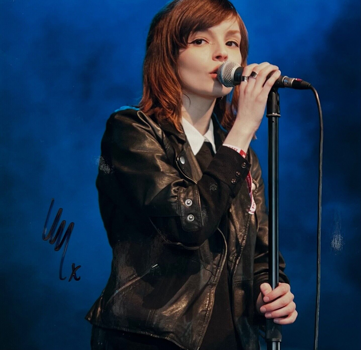 Lauren Mayberry Chvrches JSA Signed Autograph 8 x 10 photo