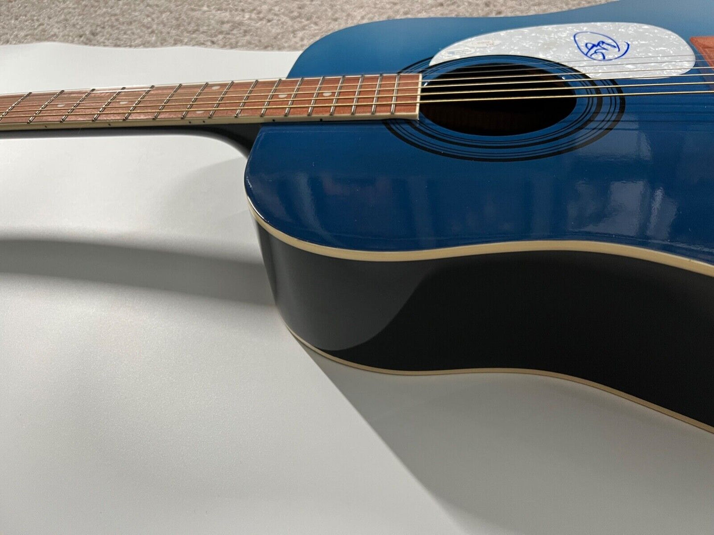 Miley Cyrus JSA Guitar Autograph Signed Acoustic Guitar