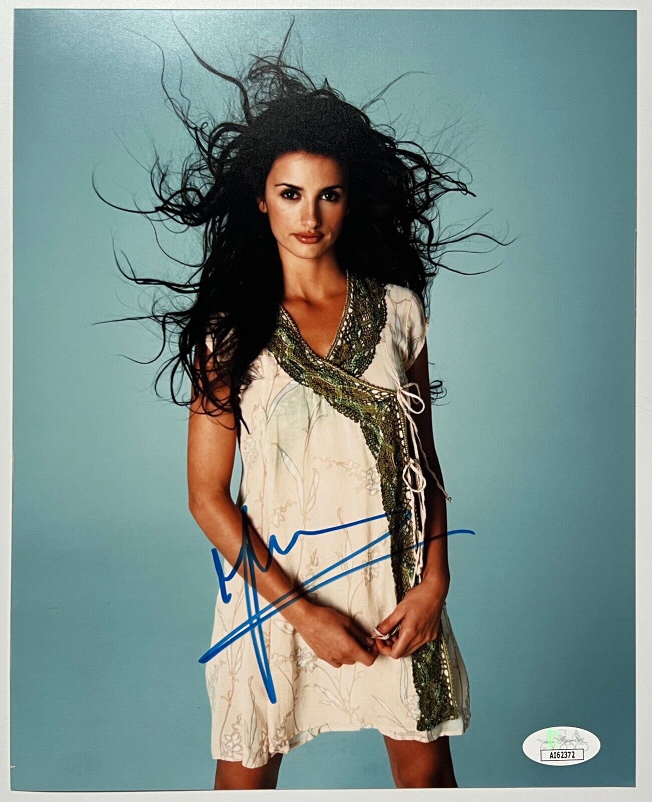 Penelope Cruz JSA Signed Autograph 8 x 10 photo