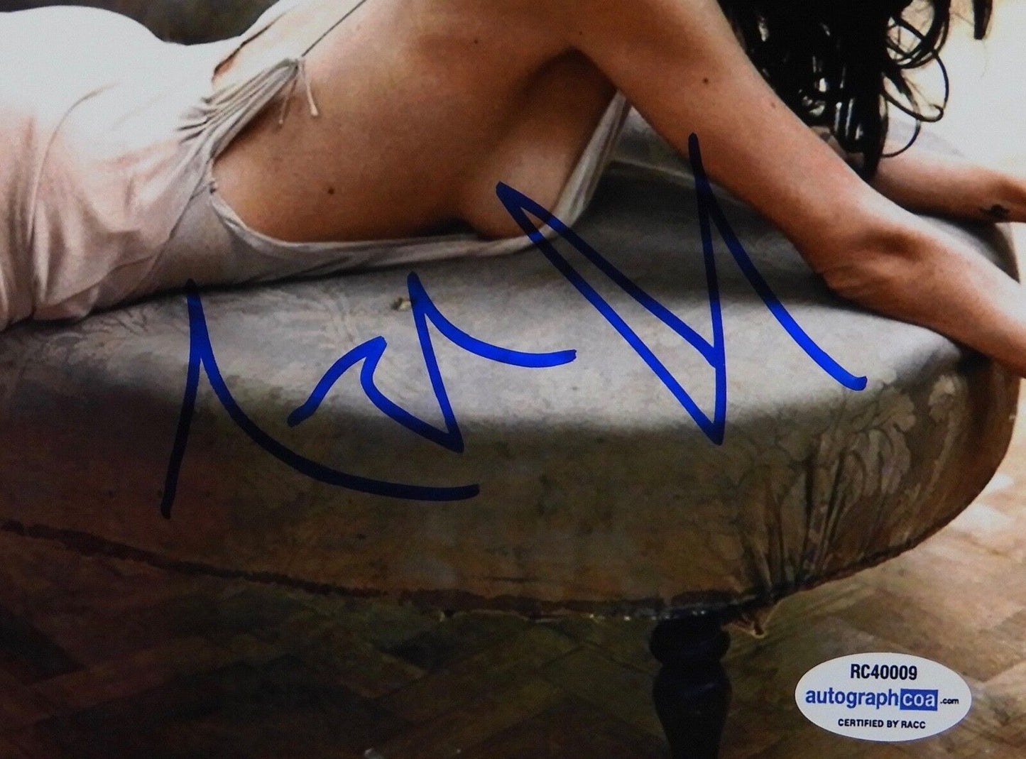 Angelina Jolie Autograph Signed Photo 8 x 10 COA from ACOA