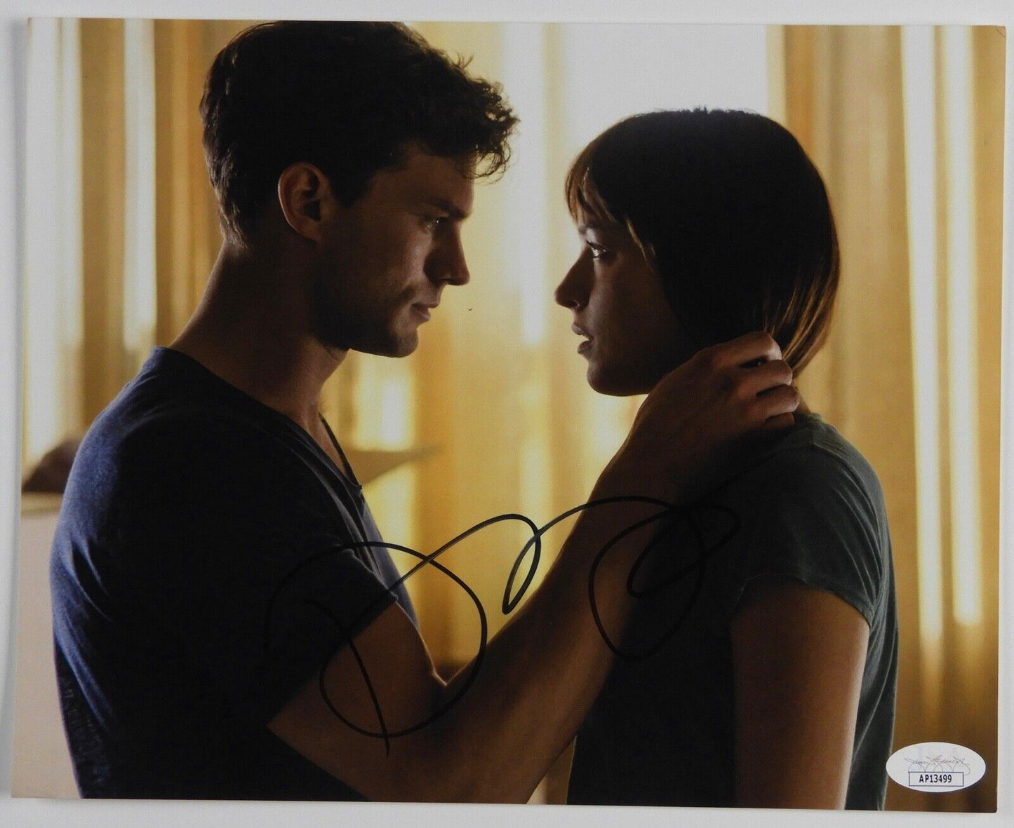 Dakota Johnson JSA Autograph Signed 8 x 10 photo Fiffy Shades Of Grey