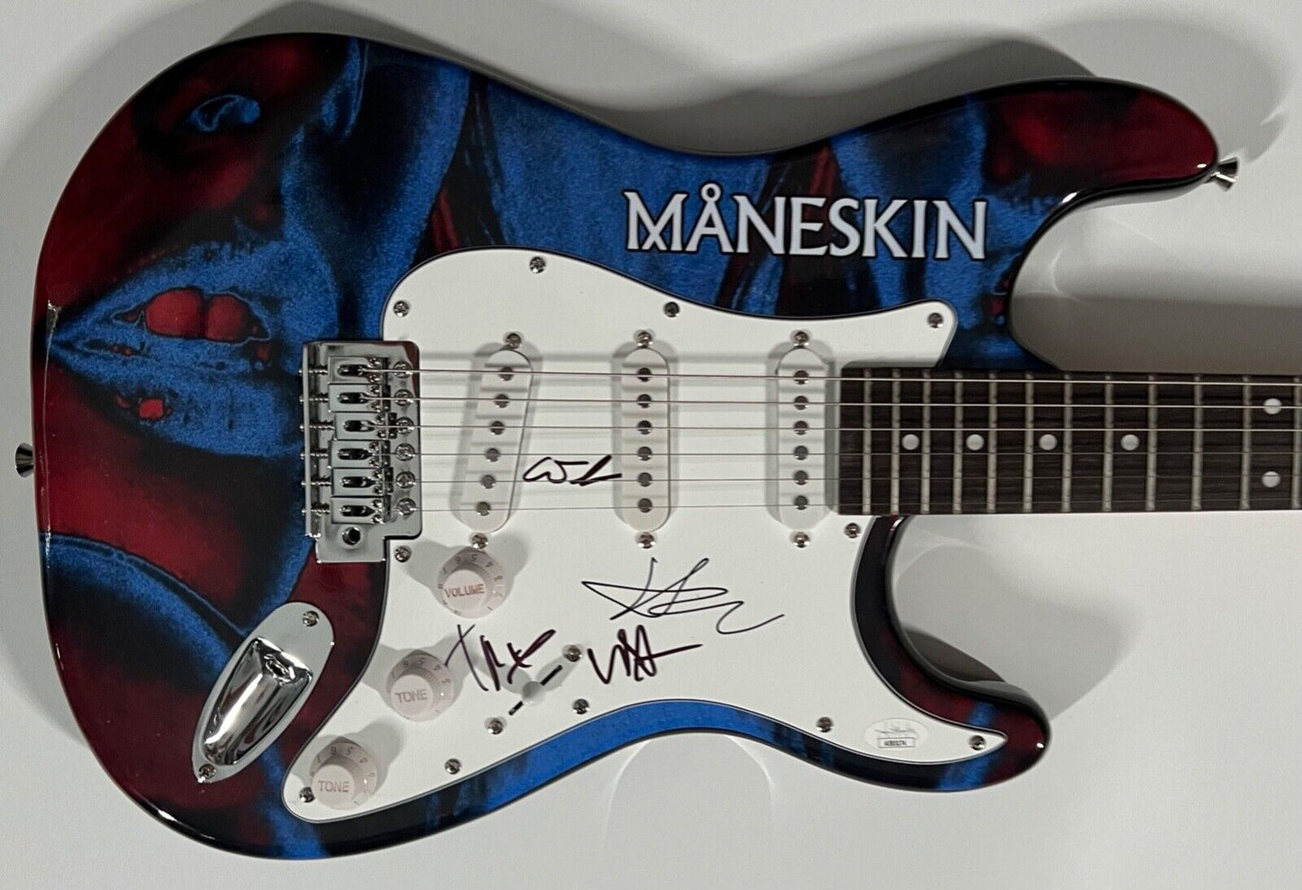 Maneskin JSA Autograph Fully Signed Guitar Stratocaster Damiano David ++