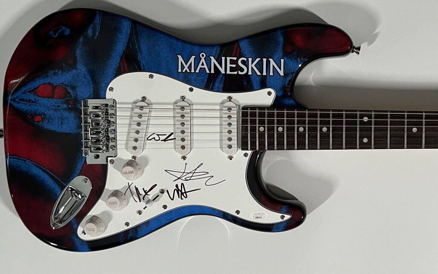 Maneskin JSA Autograph Fully Signed Guitar Stratocaster Damiano David ++