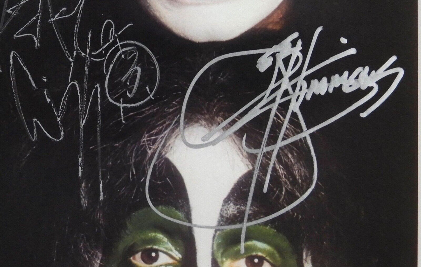 KISS JSA Fully Signed Autograph Album Dynasty Gene Simmons Peter +
