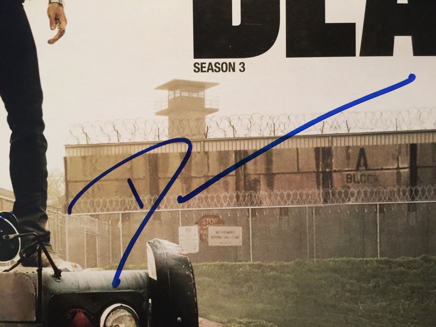 The Walking Dead Cast Autograph Signed Photo JSA 4x Daryl Michonne