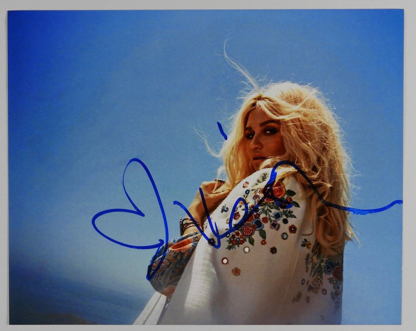 Kesha JSA Autograph Signed 8 x 10 photo COA