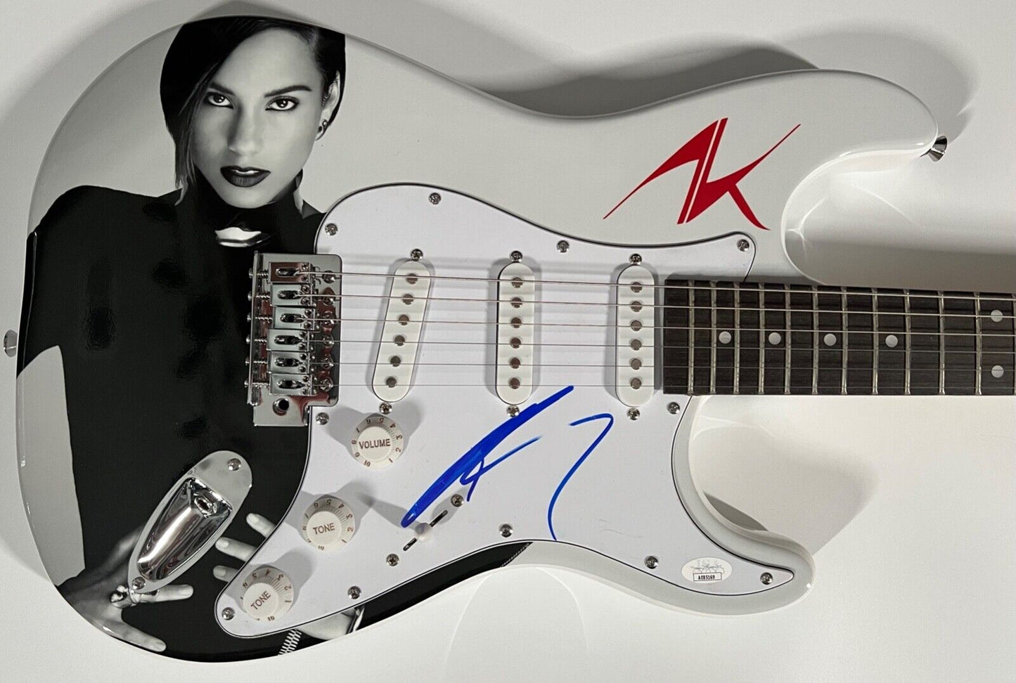 Alicia Keys JSA Guitar Autograph Signed Guitar Stratocaster