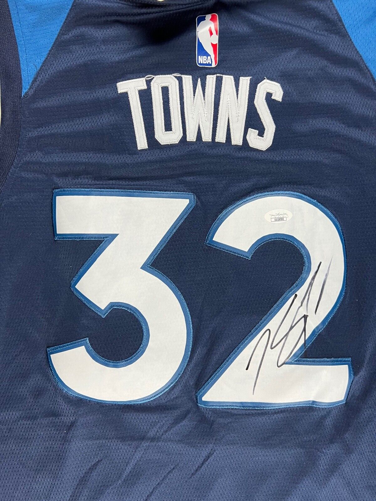 Karl-Anthony Towns Minnesota Timberwolves #32 JSA Autographed Signed Jersey