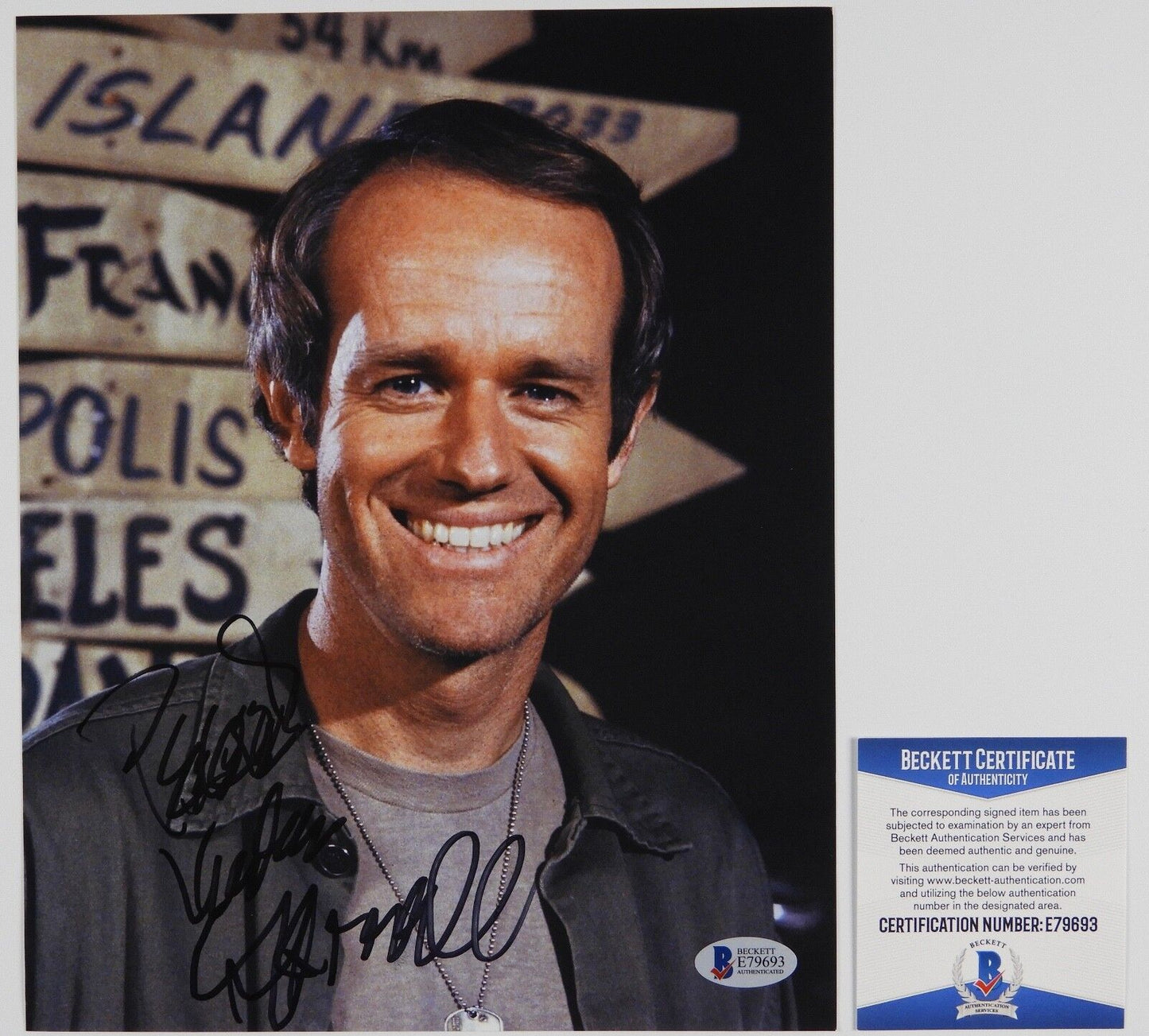 Mike Farrell M*A*S*H MASH Autograph Beckett 8 x 10 Signed Photo