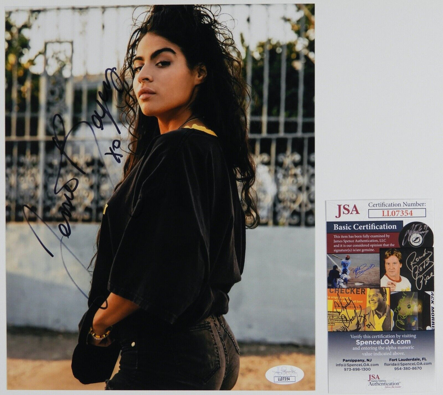 Jessie Reyez JSA Signed Autograph 8 x 10 photo