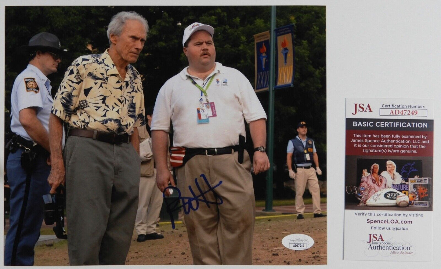 Paul Walter Hauser JSA Signed Autograph Photo 8 x 10 Richard Jewell