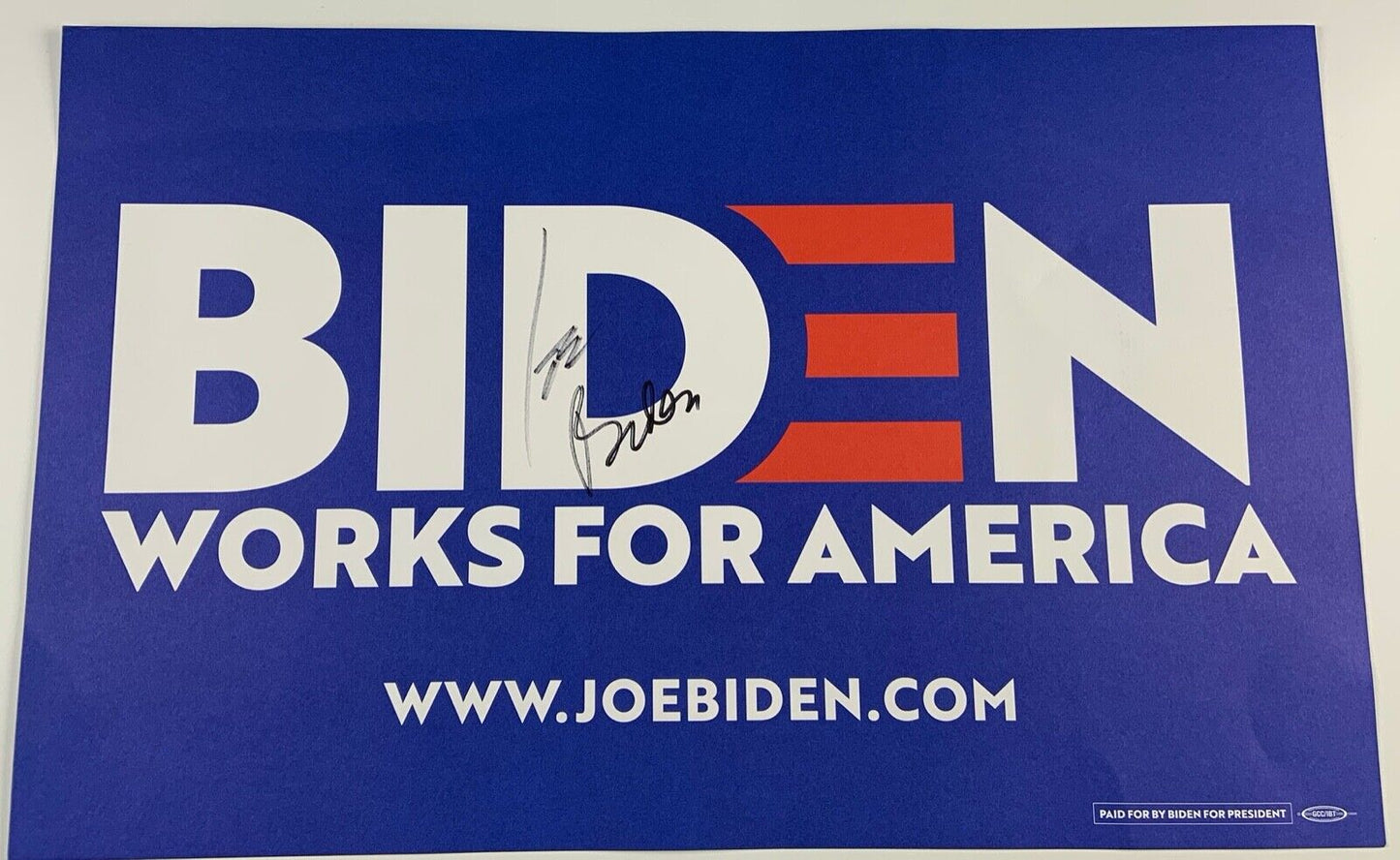 Joe Biden 46th President JSA Autograph Signed Campaign Sign