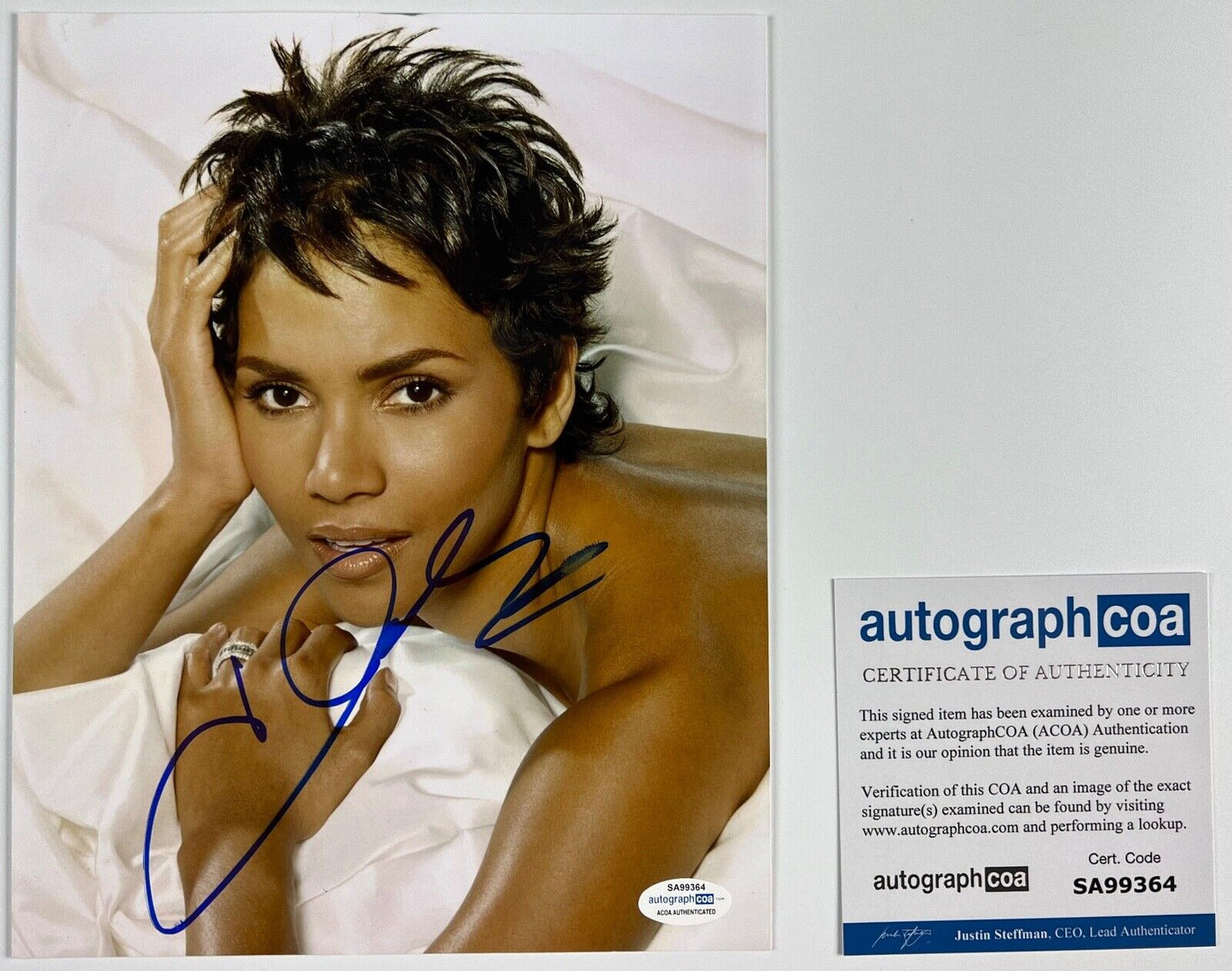 Halle Berry ACOA Autograph Signed Photo 8 x 10