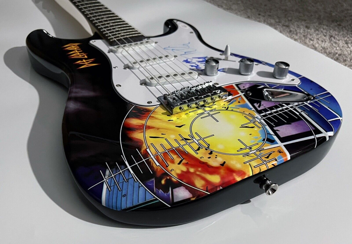 Def Leppard JSA Signed Autograph Stratocaster Guitar Phil Collen Rick Allen
