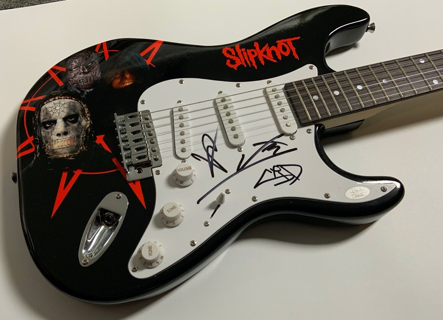 Slipknot Autograph Signed JSA Stratocaster Guitar Jay Weinberg Sid Wilson +