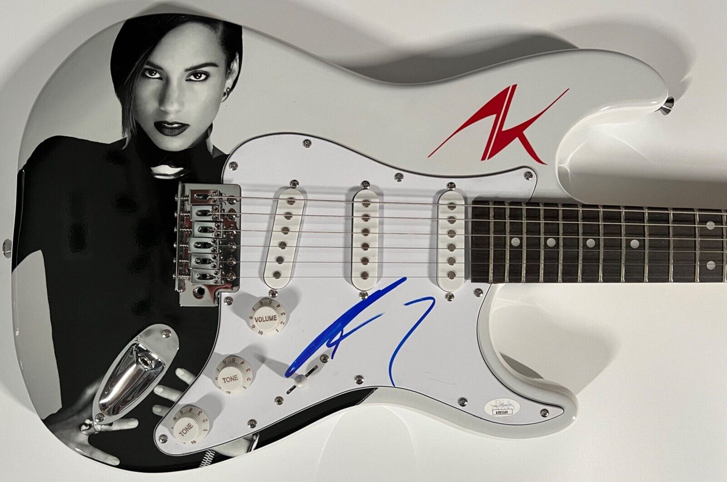 Alicia Keys JSA Guitar Autograph Signed Guitar Stratocaster