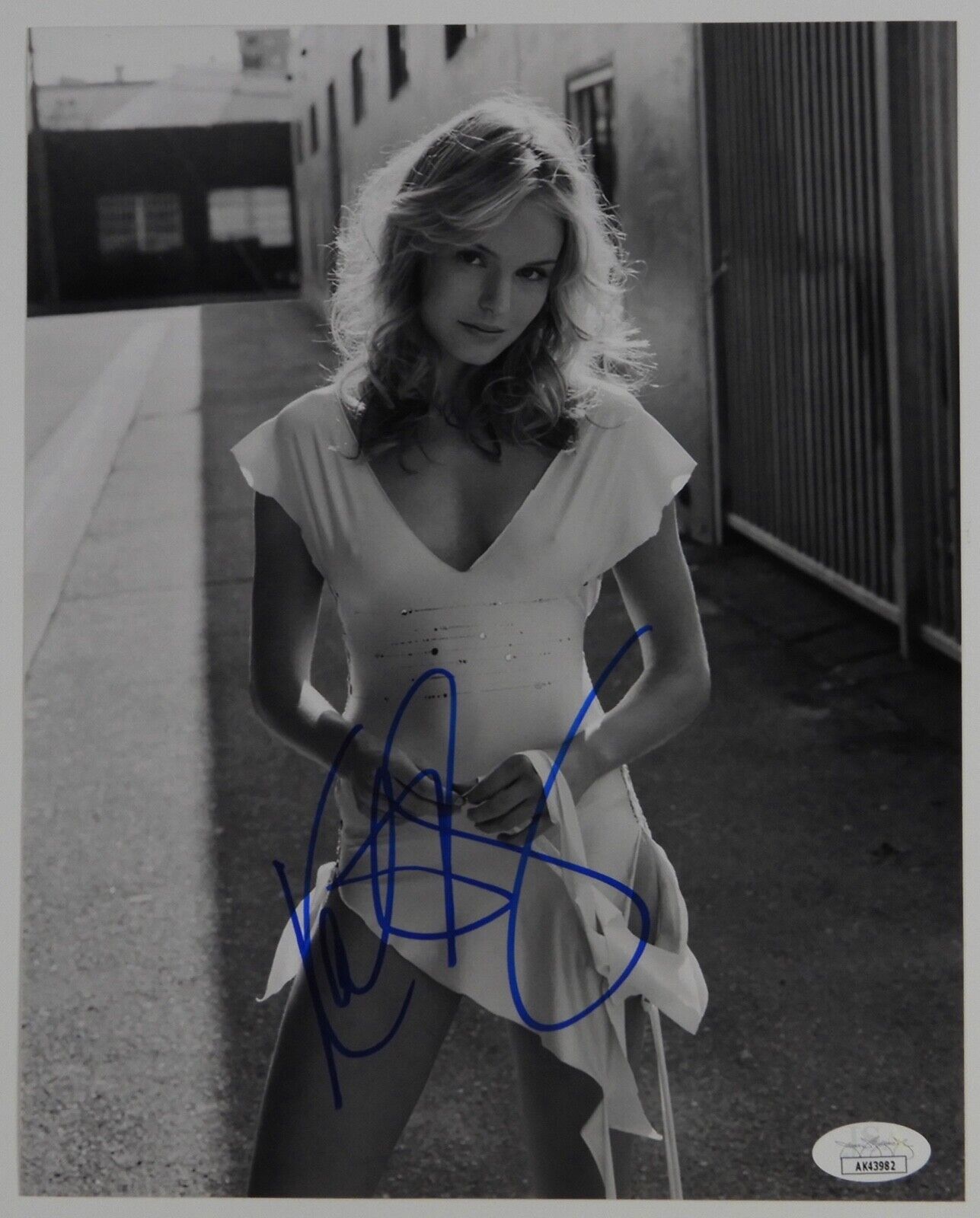 Kate Bosworth JSA Signed Autograph Photo 8 x 10