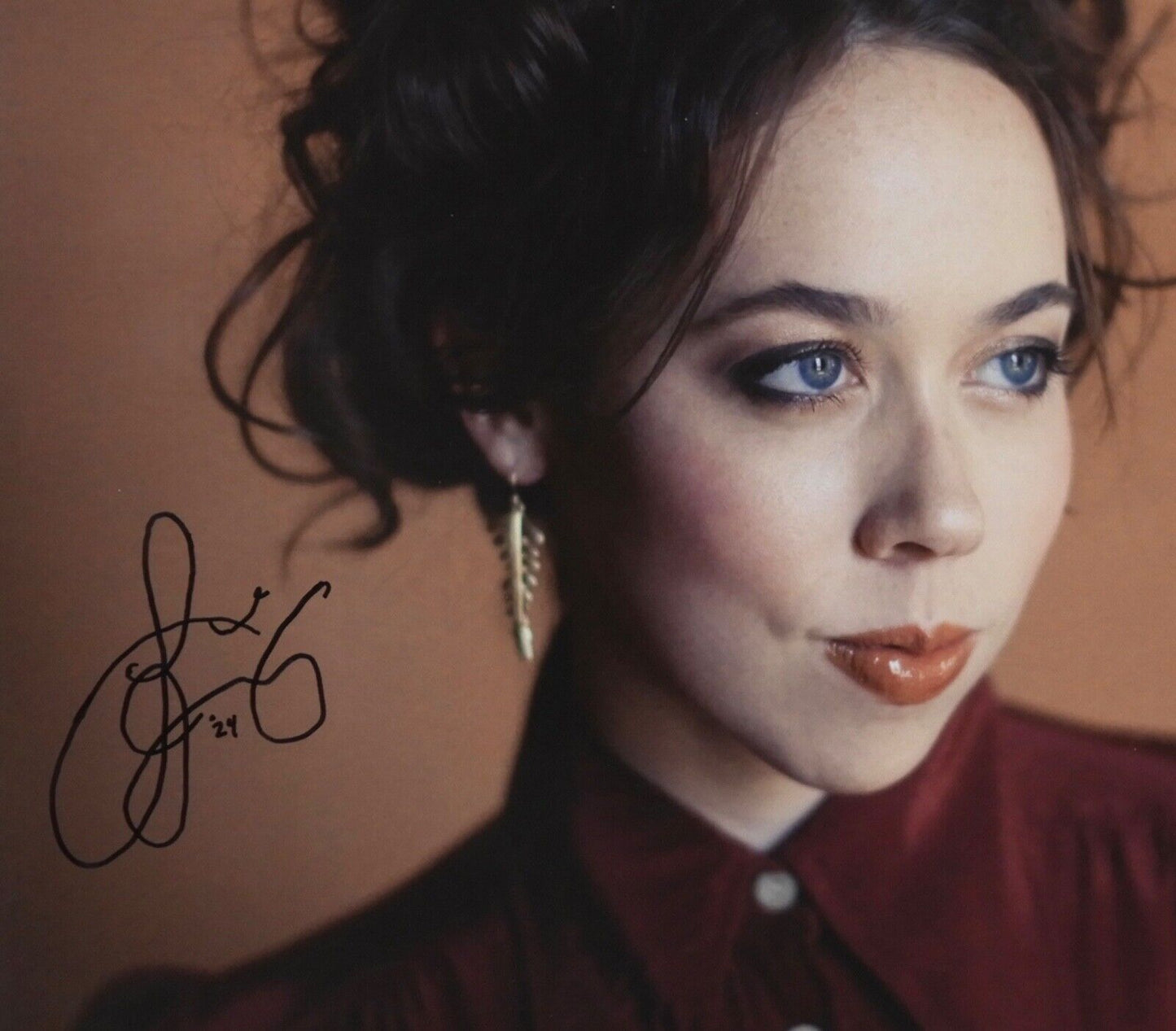 Sarah Jarosz JSA Signed Autograph Album Record Vinyl Build Me Up From Bones