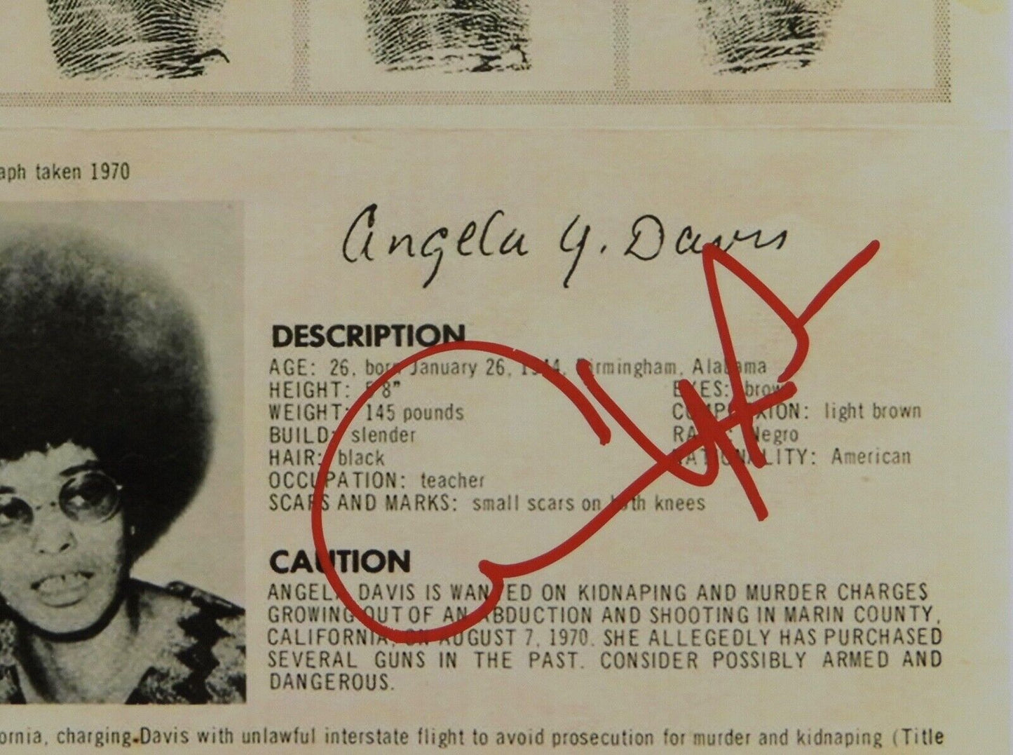 Angela Davis JSA Autograph Signed 8 x 10 photo