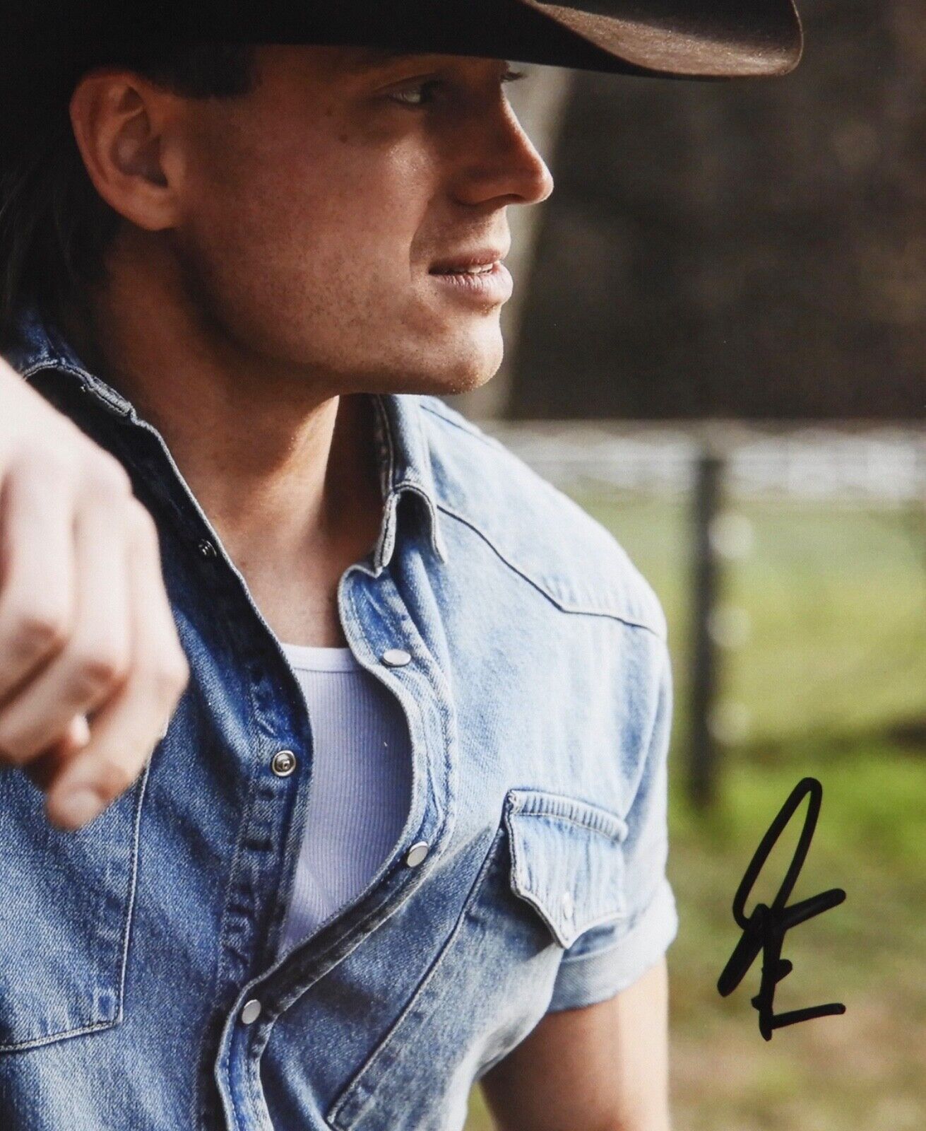 Jade Eagleson JSA Signed Autograph Photo 11 x 14 Country Singer