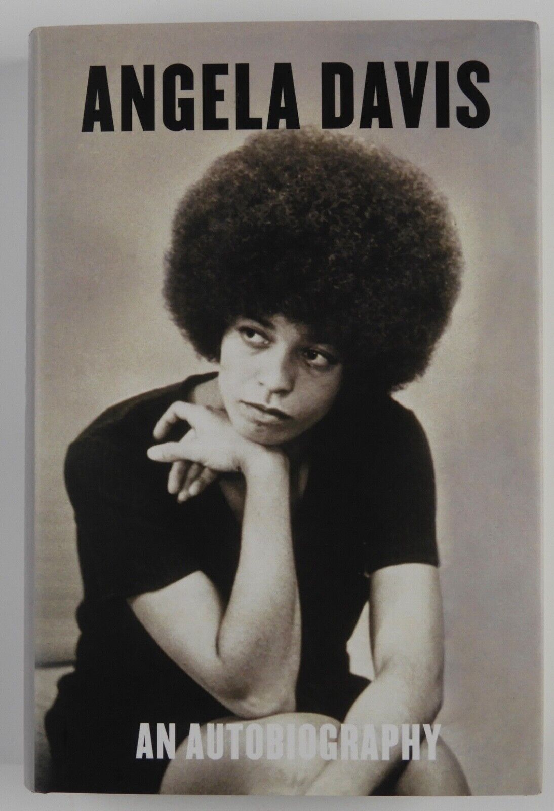 Angela Davis JSA Autograph Signed Book An Autobiography Hardcover Activist