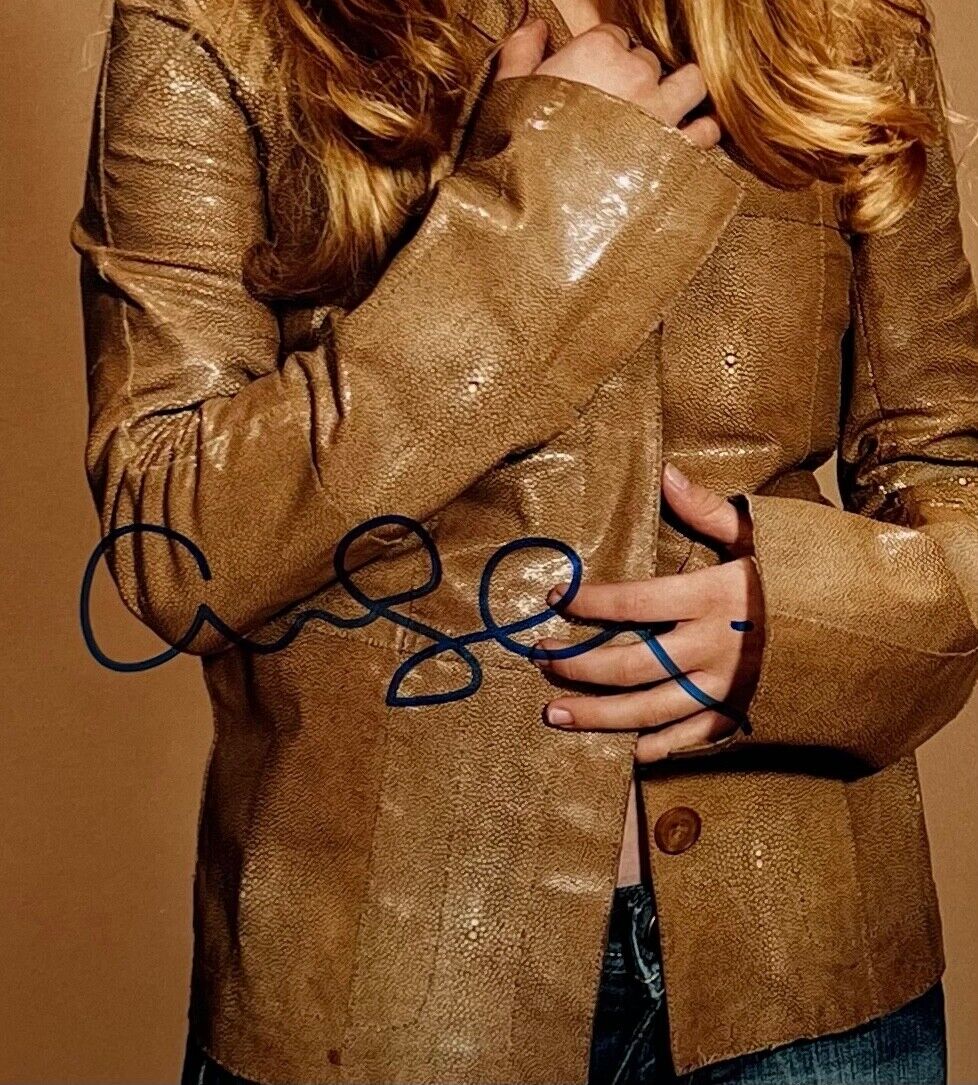 Amanda Seyfried JSA Signed Autograph Photo 8 x 10