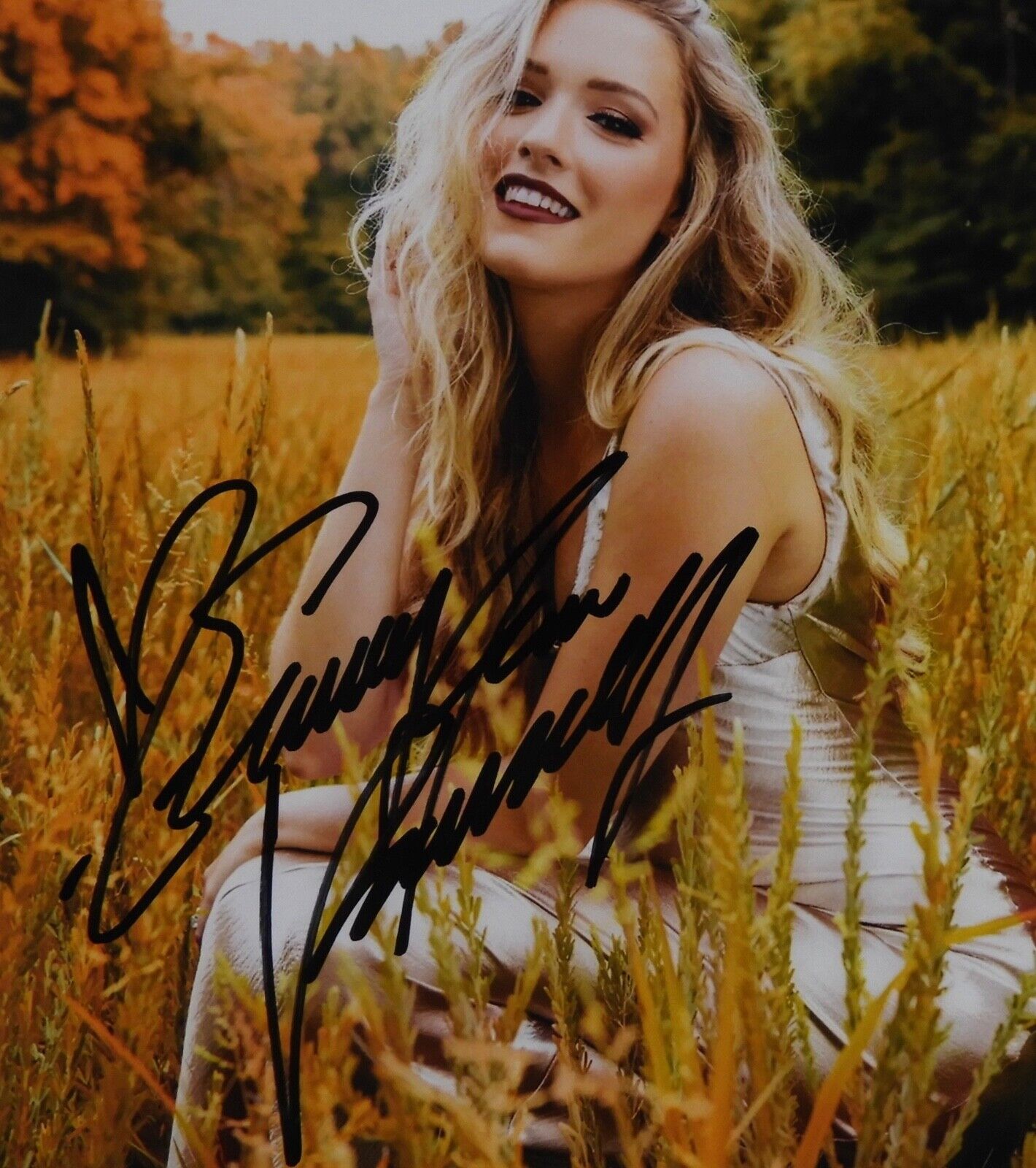 Emily Ann Roberts JSA Signed Autograph 8 x 10 Photo Country Music Star