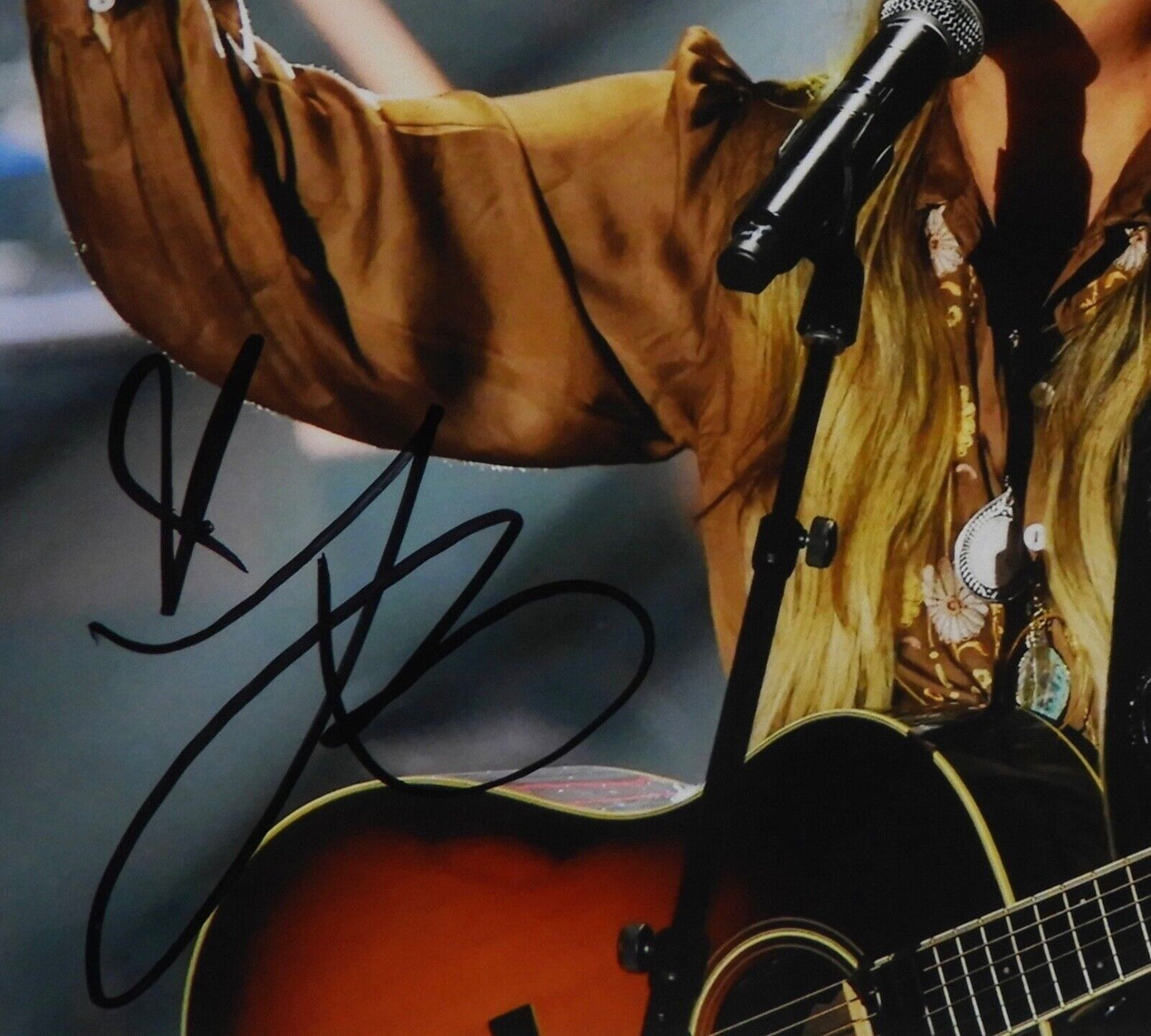 Lainey Wilson JSA Signed Autograph 8 x 10 Photo Country Music Star