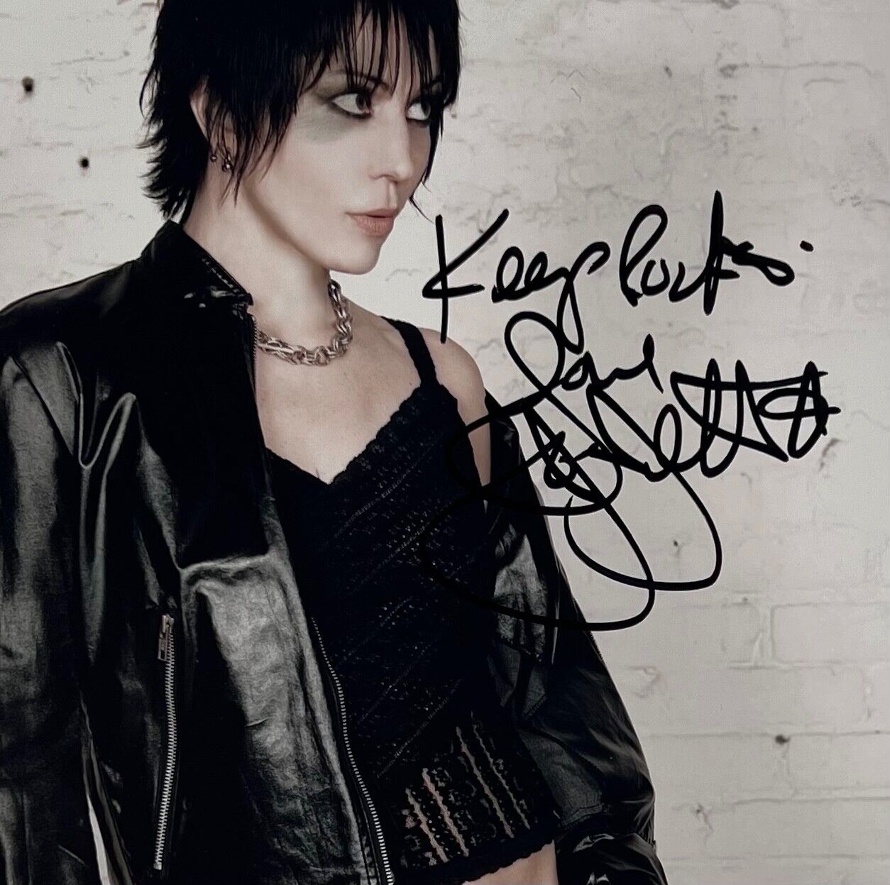 Joan Jett JSA Signed Autograph 8 x 10 photo