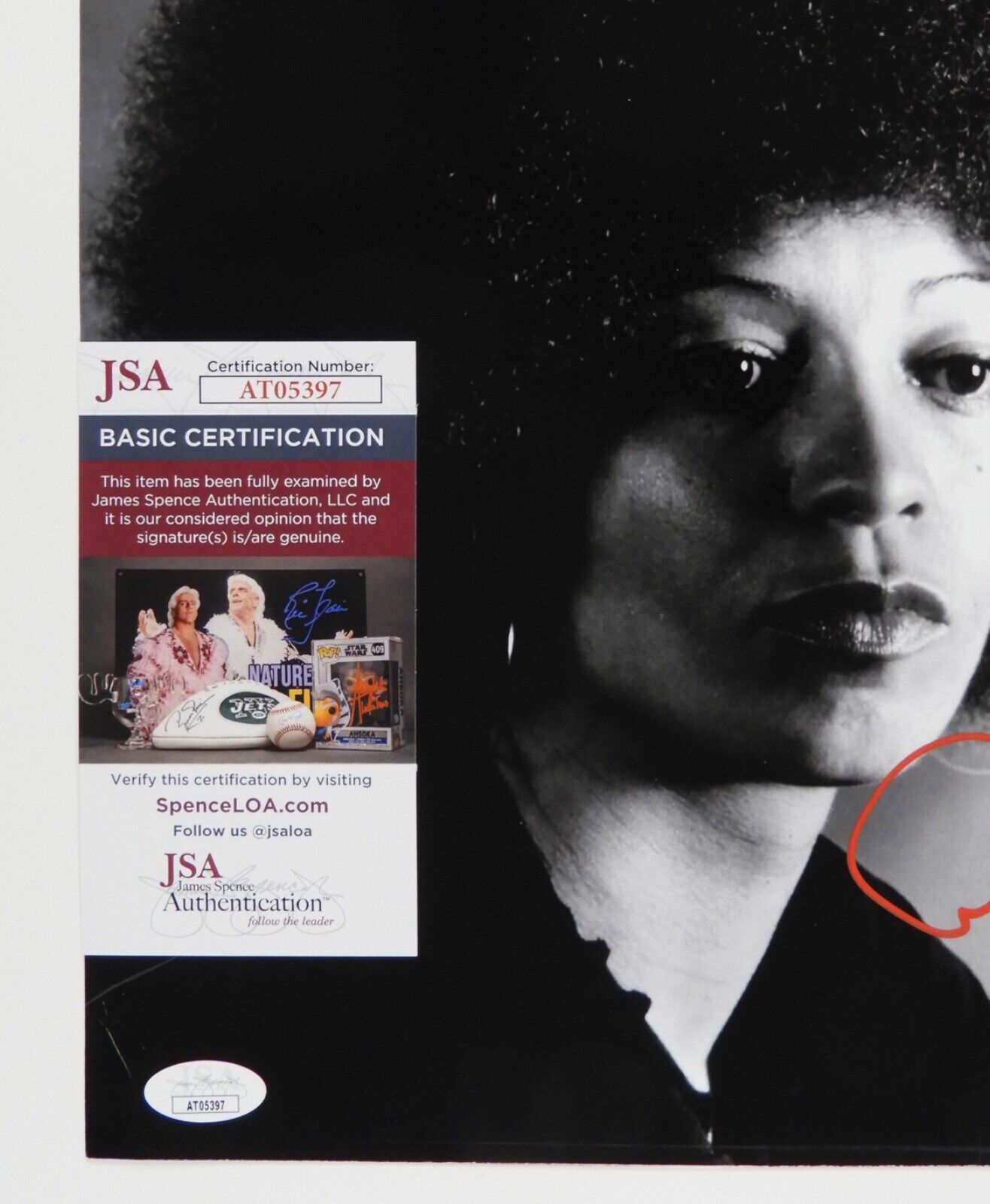 Angela Davis JSA Autograph Signed 11 x 14 photo