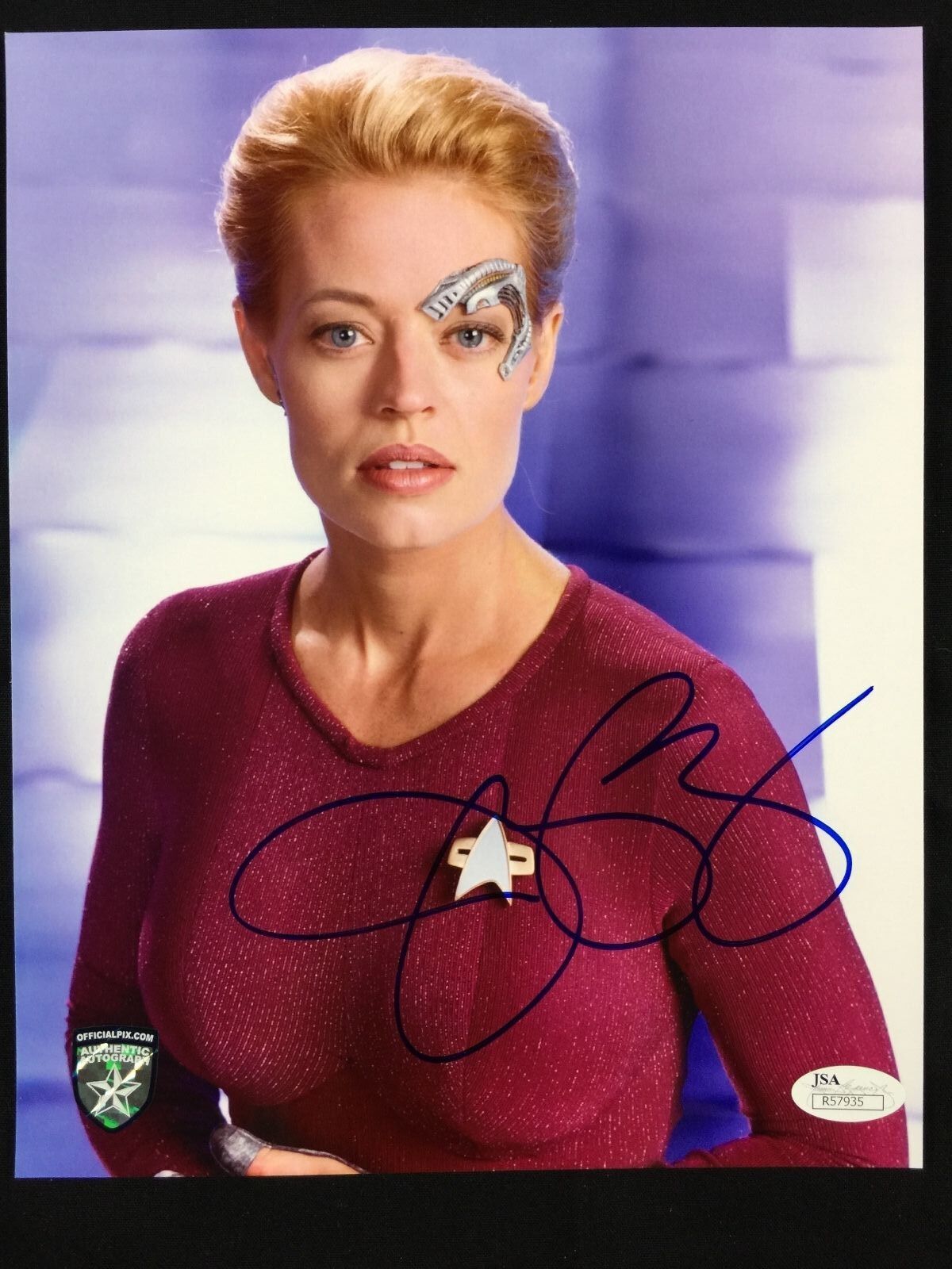 Jeri Ryan 7 of 9 Signed Autogragh JSA COA 8 x 10 photo Star Trek Voyager