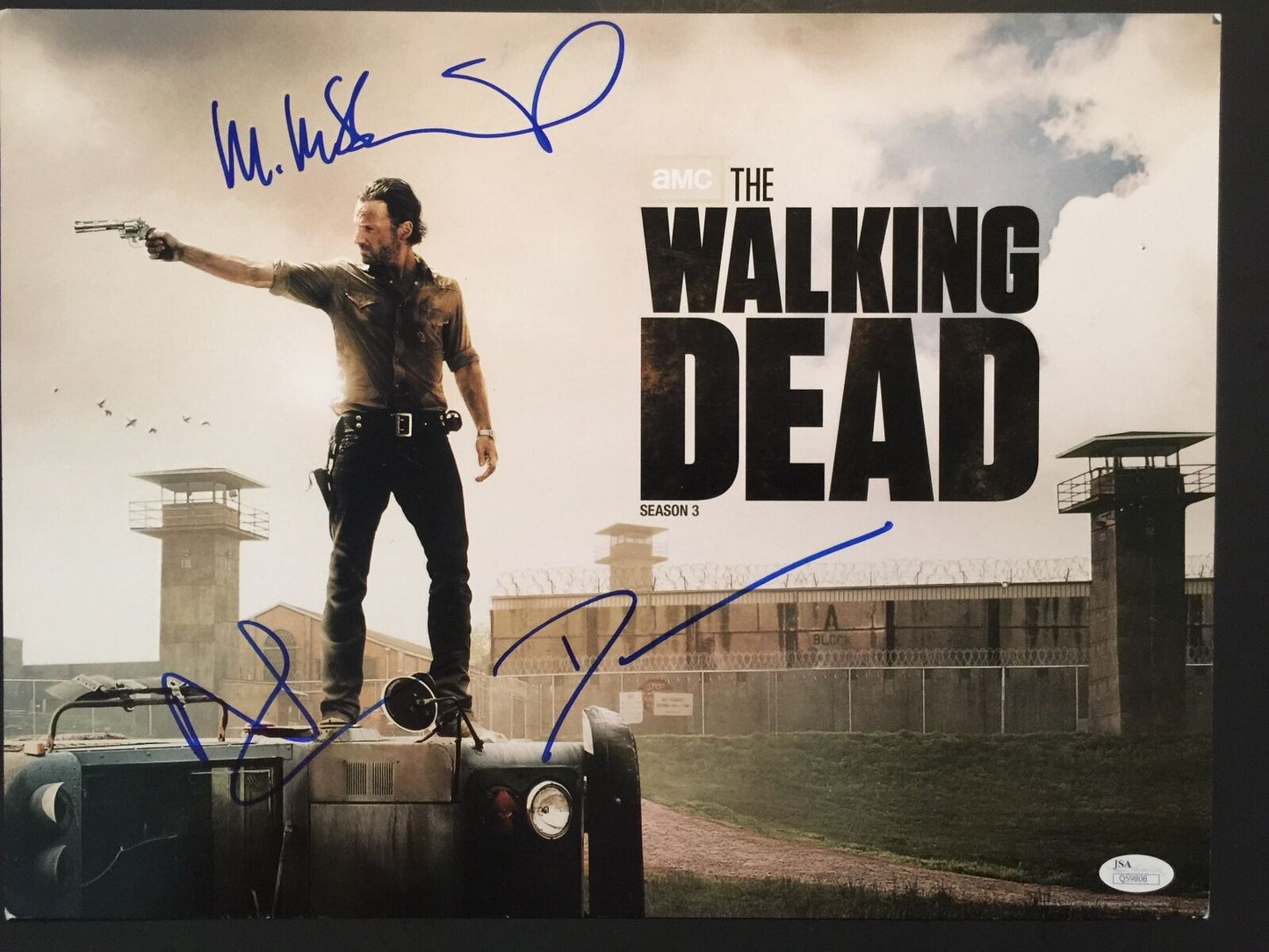 The Walking Dead Cast Autograph Signed Photo JSA  4x Daryl Michonne