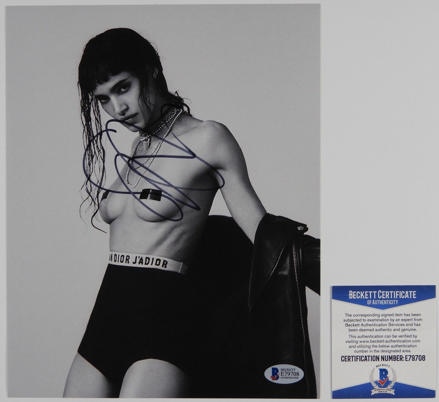 Sofia Boutella Autograph Signed Photo Beckett BAS 8 x 10