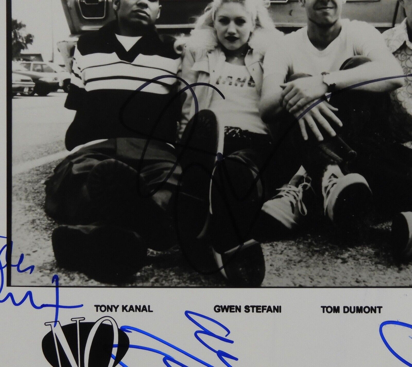 No Doubt Autograph Signed Gwen Stefani Promo Photo Full Band JSA