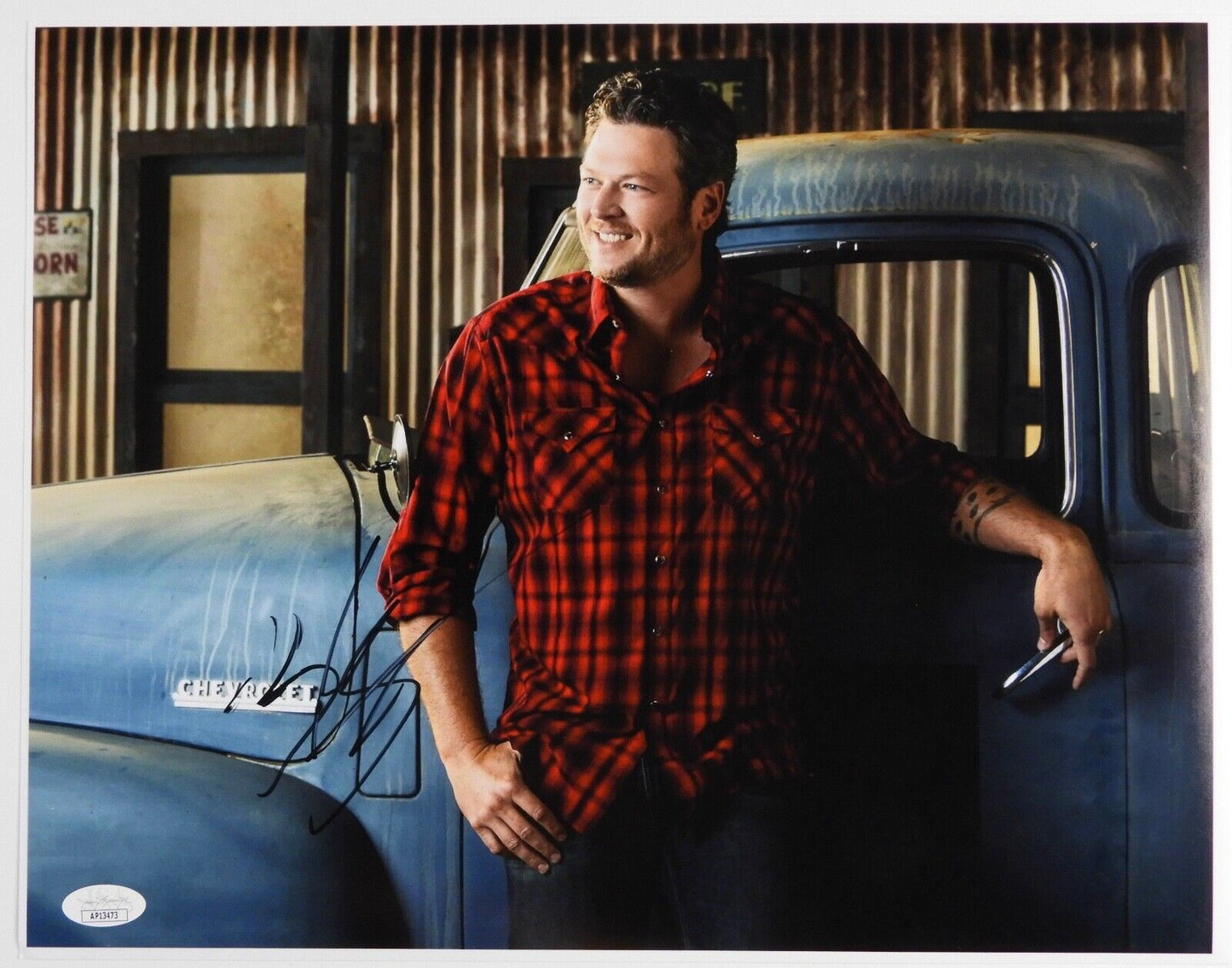 Blake Shelton JSA Autograph Signed 11 x 14 photo