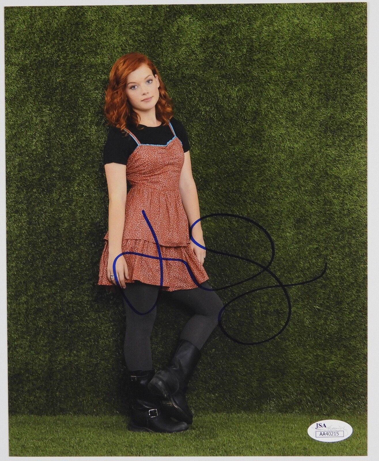 Jane Levy Suburgatory JSA signed autograph 8 x 10 Photo