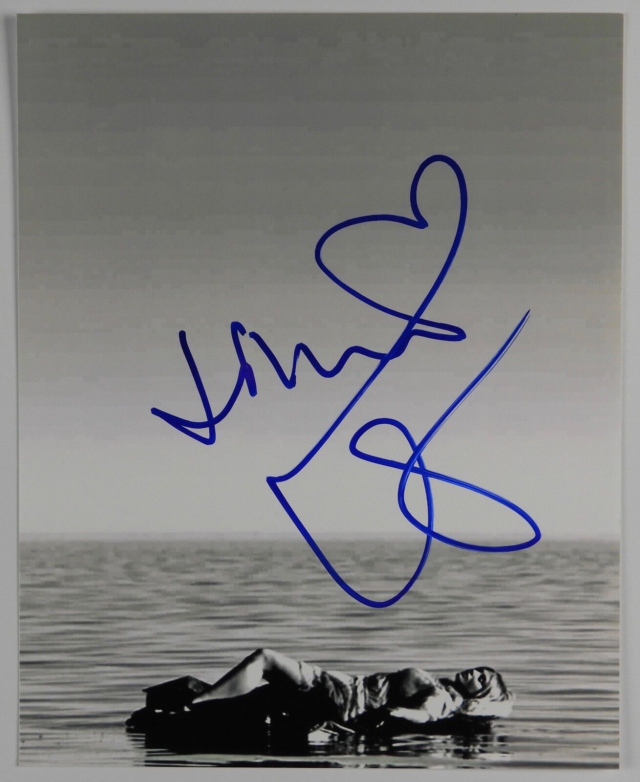 Kesha JSA Autograph Signed 8 x 10 photo COA