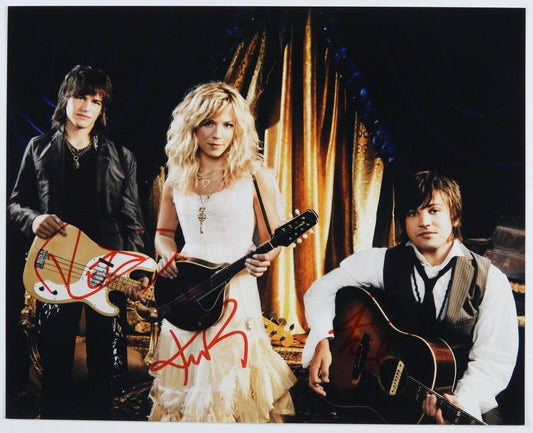 The Band Perry JSA Autograph Fully Signed 8 x 10 Photo Fully Signed