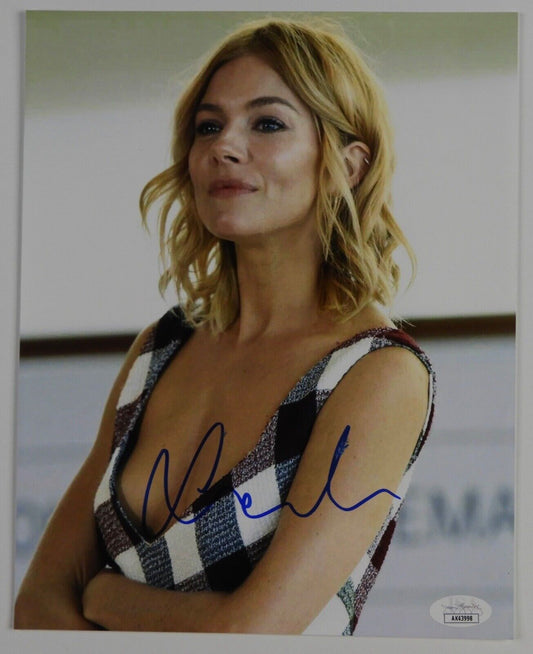 Sienna Miller JSA Signed Autograph Photo 8 x 10