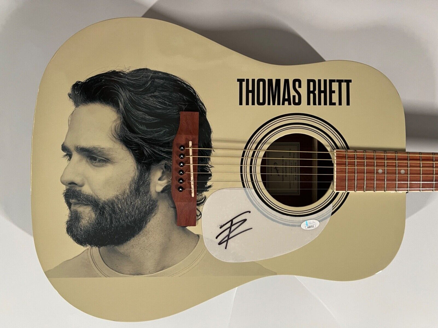 Thomas Rhett JSA Guitar Autograph Signed Acoustic Guitar