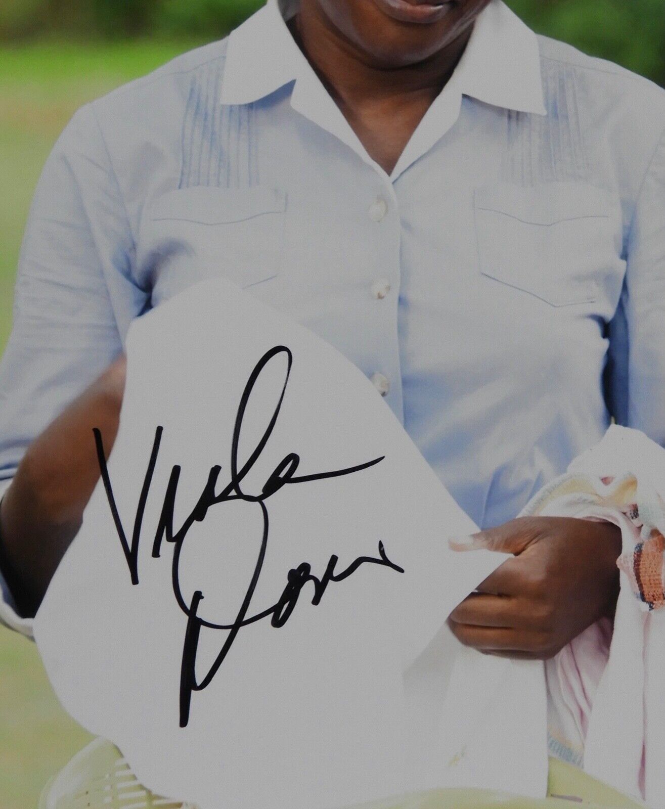 Viola Davis The Help Autograph JSA 11 x 14 Signed Photo