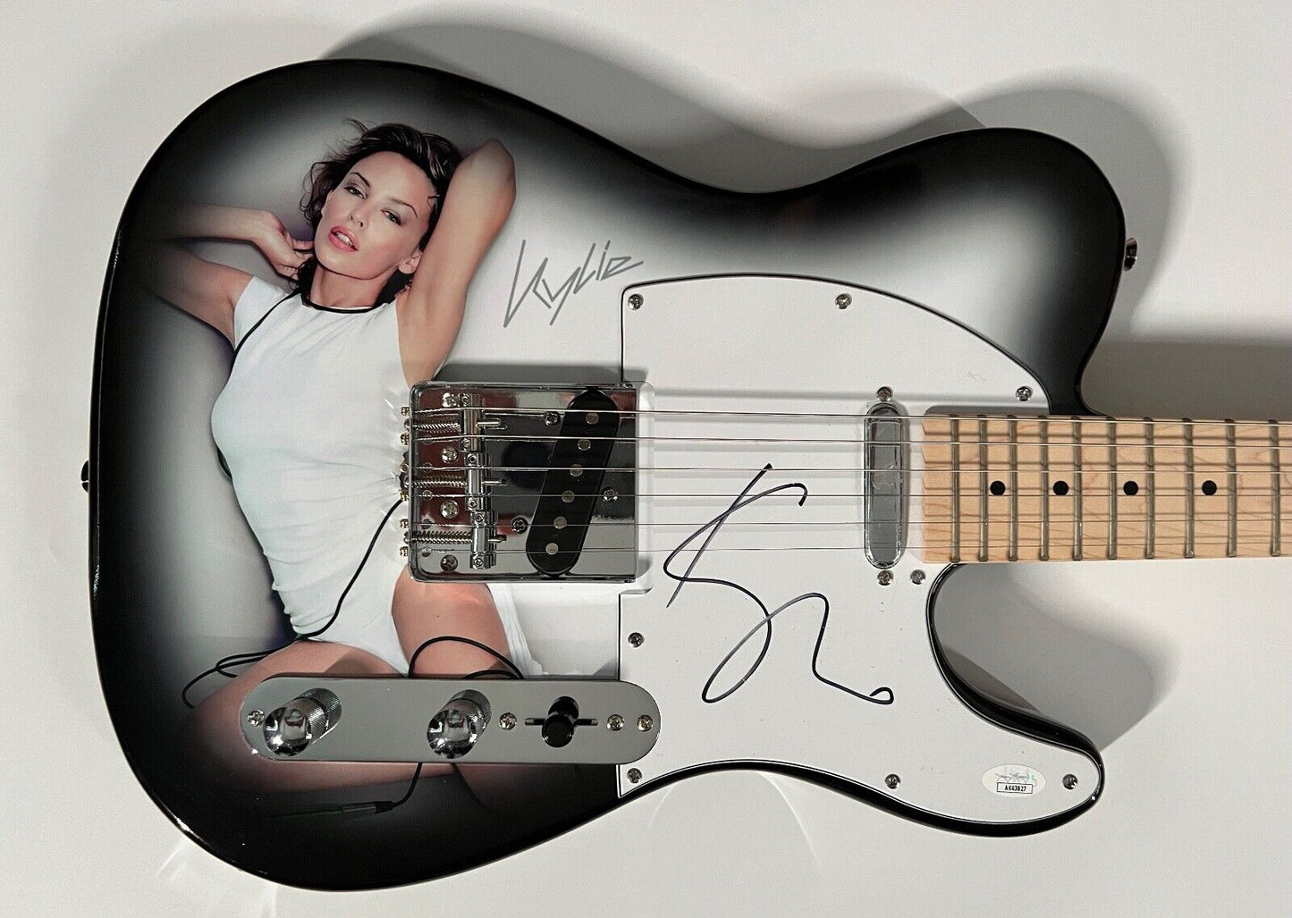 Kylie Minogue JSA Signed Autograph Telecaster Guitar