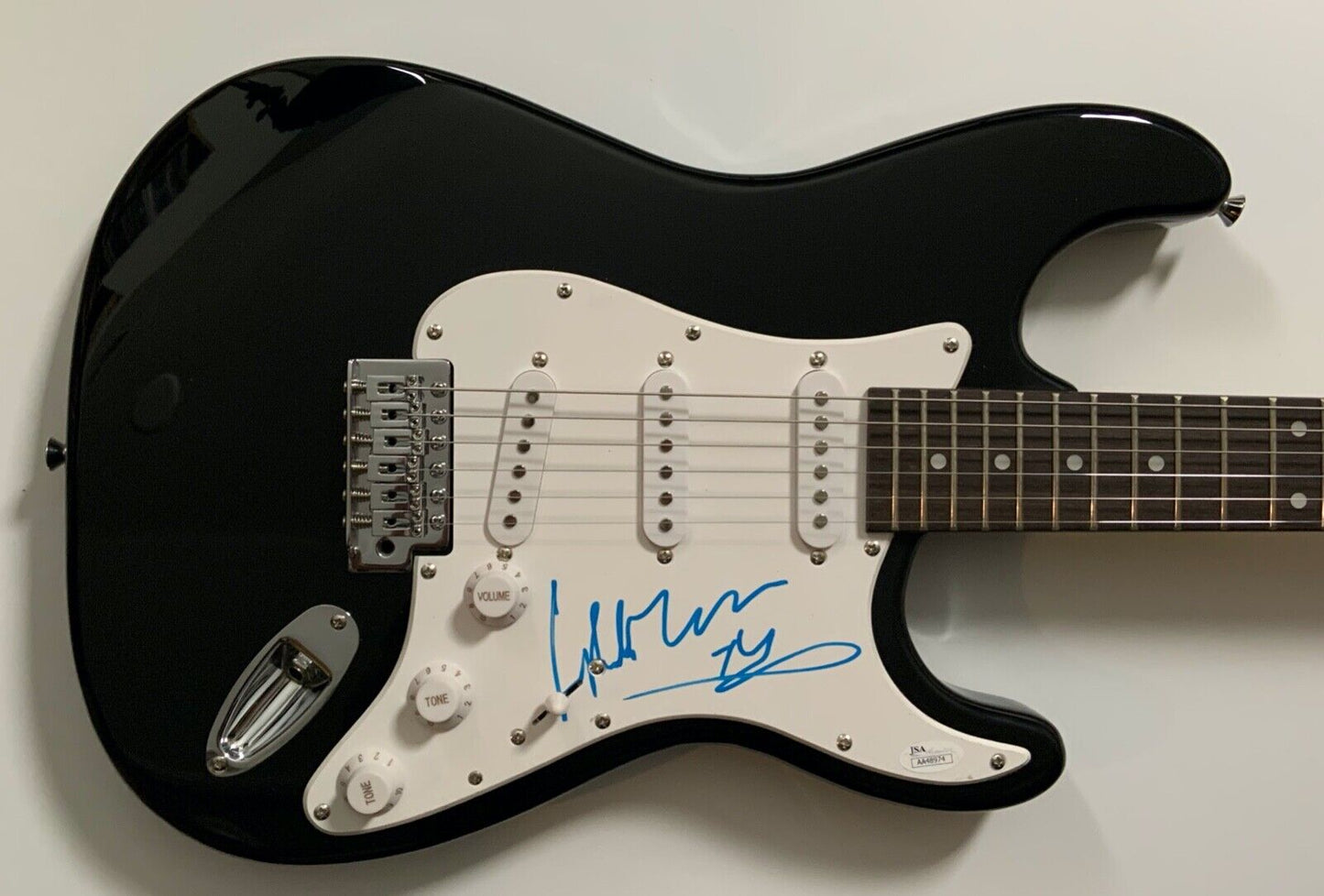 Social Distortion Mike Ness JSA Autograph Signed Guitar Stratocaster