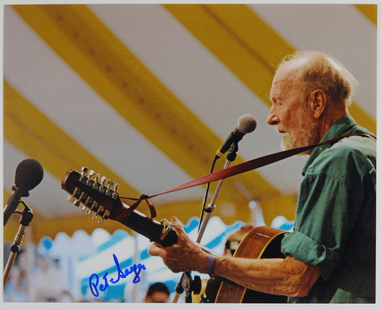 Pete Seeger JSA Signed Autograph 8 x 10 Photo